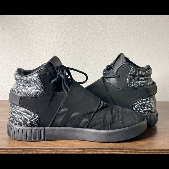 Size 6.5(M)/ 8(W) - adidas Tubular Invader Strap Triple Black BB1169 - Picture 5 of 6